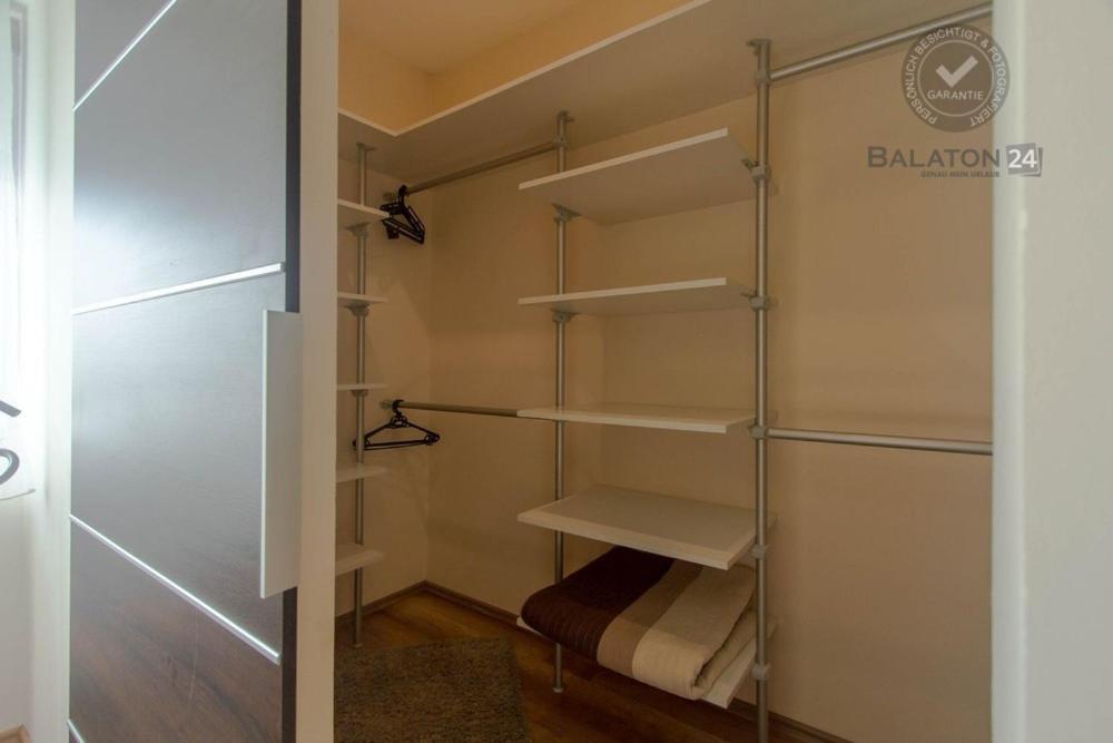 Eszter Holiday home Balatonkeresztur